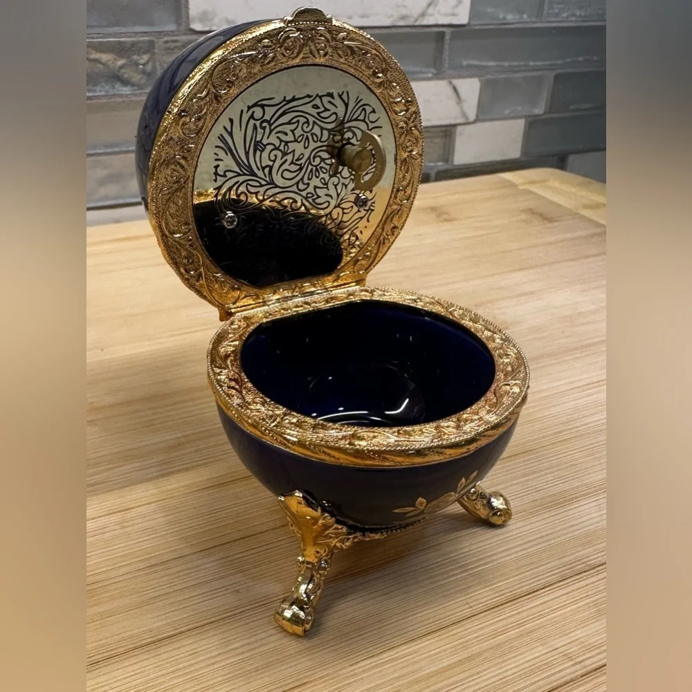 Splendid Blue Floral Egg Music Box Jewelry Box Plays Memory from Cats